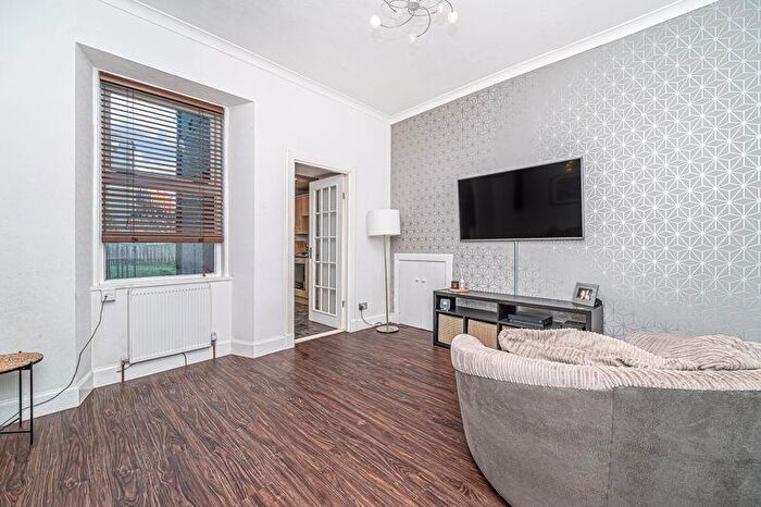 1 Bedroom Flat For Sale In Harcourt Road, Kirkcaldy, KY2