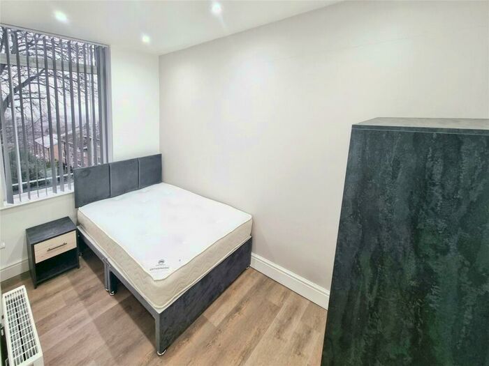 1 Bedroom Detached House To Rent In Spring Gardens Lane, Keighley, West Yorkshire, BD20