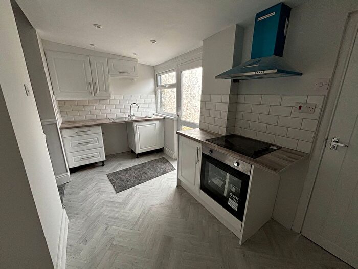 3 Bedroom Terraced House To Rent In Gelli Crossing, Gelli, CF41