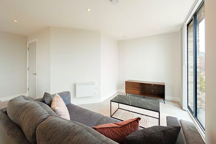 2 Bedroom Flat To Rent In Regent Plaza, Block B, Oldfield Road, Salford, M5