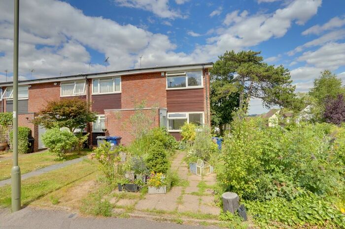 2 Bedroom End Of Terrace House To Rent In King Edward Road, Barnet, EN5