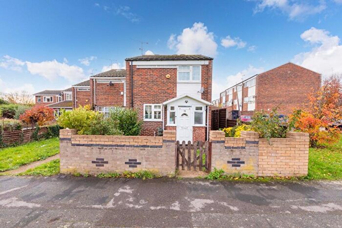 3 Bedroom End Of Terrace House For Sale In High Street, Slough, SL1