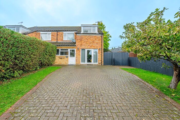 4 Bedroom Semi Detached House For Sale In Orchard Way, Thetford, IP24