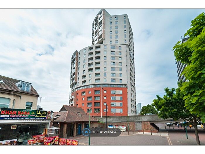 2 Bedroom Flat To Rent In High Road, Ilford, IG1