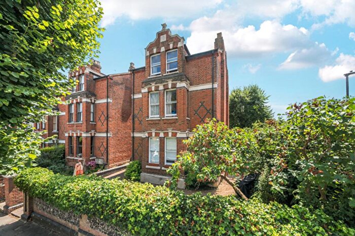 Flat For Sale In Crouch Hall Road, London, N8