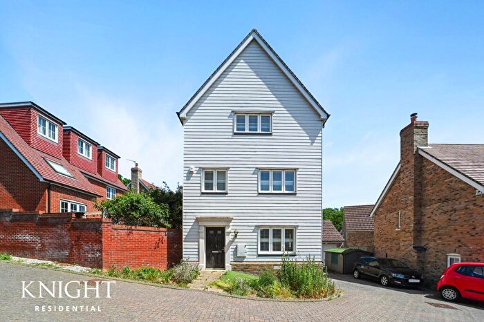 4 Bedroom Detached House For Sale In Apprentice Drive, Colchester, CO4