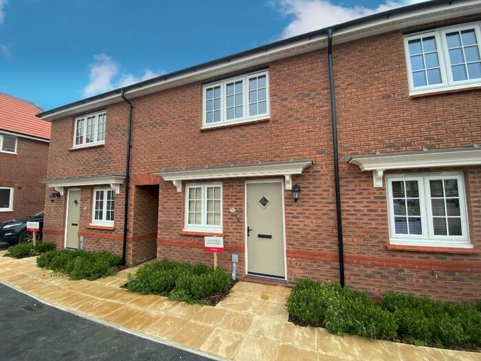 3 Bedroom Terraced House To Rent In Crofton Road, Coate, Swindon SN3