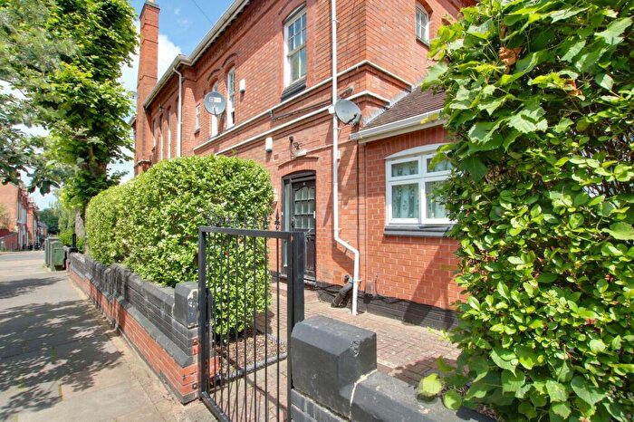 2 Bedroom Apartment For Sale In Tichborne Street, Leicester, LE2