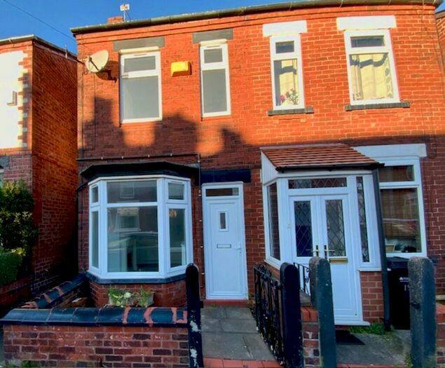 2 Bedroom Semi-Detached House To Rent In Westwood Road, Woodsmoor, SK2