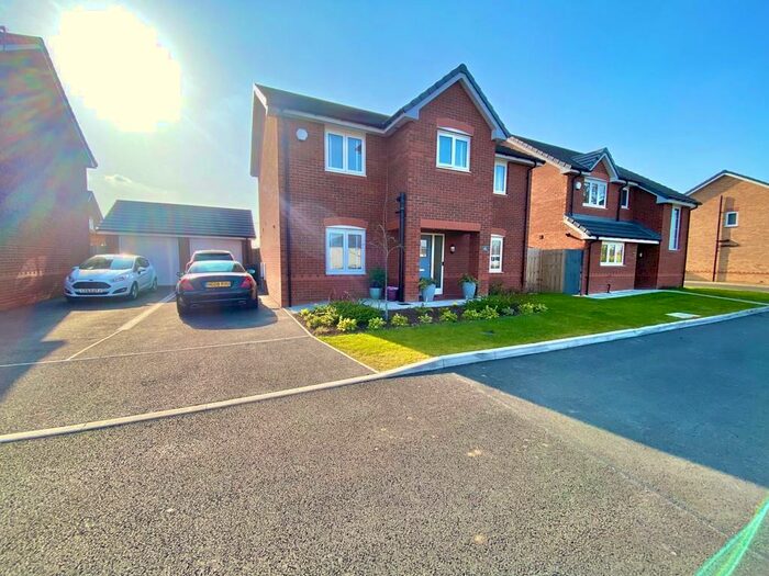 4 Bedroom Detached House For Sale In Mottram Gardens, Llay, LL12