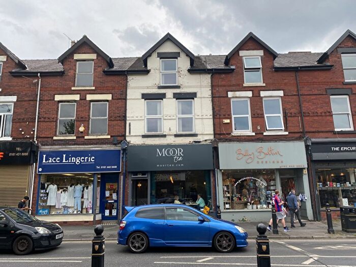 2 Bedroom Flat To Rent In Heaton Moor Road, Heaton Moor, Stockport, SK4