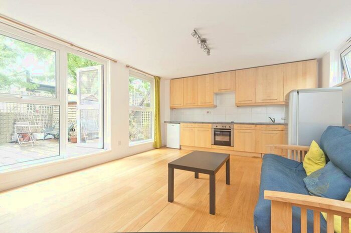 2 Bedroom Flat To Rent In Forge Place, Chalk Farm, London, NW1