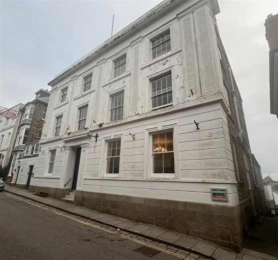 1 Bedroom Flat For Sale In Chapel Street, Penzance, TR18