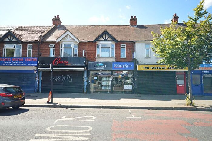 1 Bedroom Flat To Rent In Green Lane, Ilford, IG3