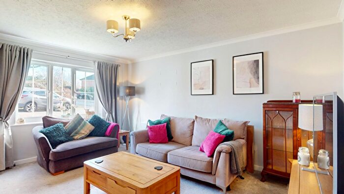 3 Bedroom Semi Detached House For Sale In Heol Llinos, Thornhill, Cardiff, CF14