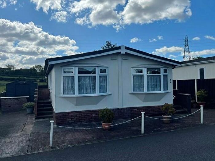 3 Bedroom Park Home For Sale In Old Mill Lane, Forest Town, NG19