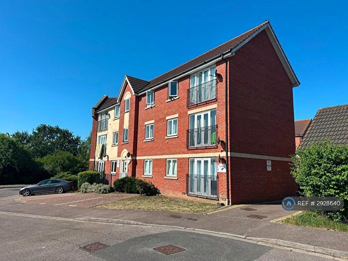 1 Bedroom Flat To Rent In Teasel Crescent, London, SE28
