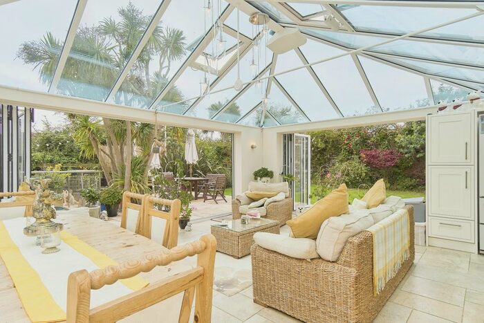 4 Bedroom Bungalow To Rent In Gregory Avenue, Ryde, PO33