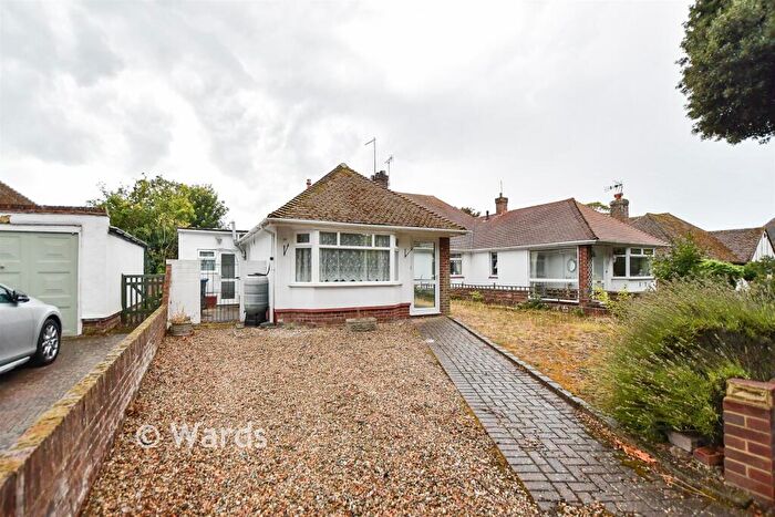 4 Bedroom Chalet For Sale In Northdown Park Road, Margate, Kent, CT9