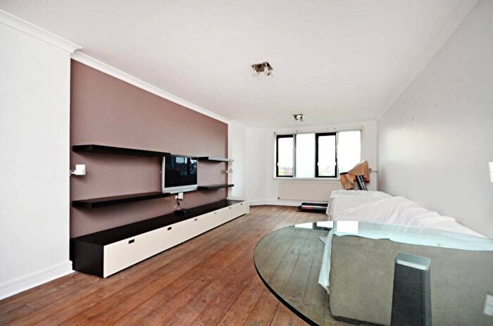 2 Bedroom Flat To Rent In Cavendish House, Wellington Road, St John's Wood, NW8