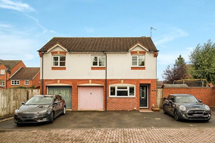 2 Bedroom Semi-Detached House To Rent In Heathcote, Warwick, CV34