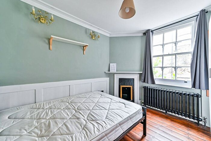 4 Bedroom Property To Rent In Parfett Street, Tower Hamlets, London, E1