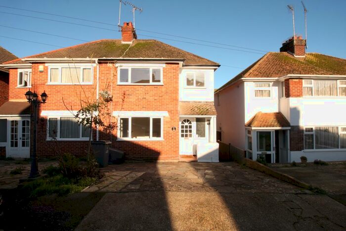 3 Bedroom Semi-Detached House To Rent In Markland Road, Dover, CT17