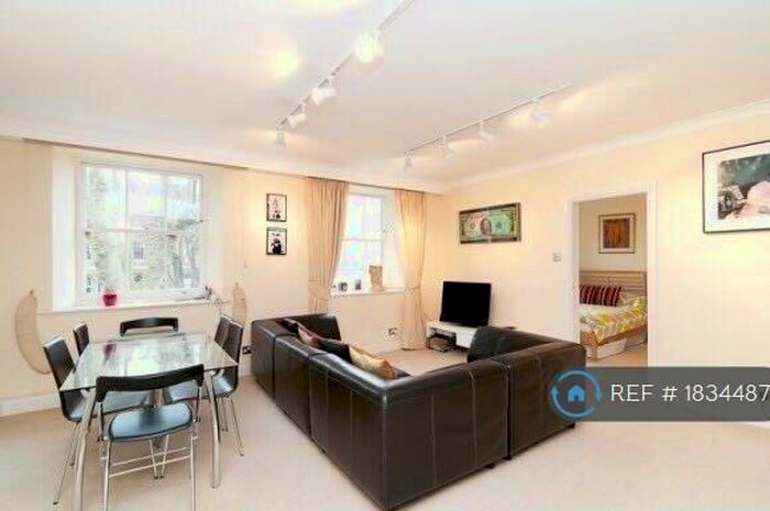 2 Bedroom Flat To Rent In Pierhead, London, E1W
