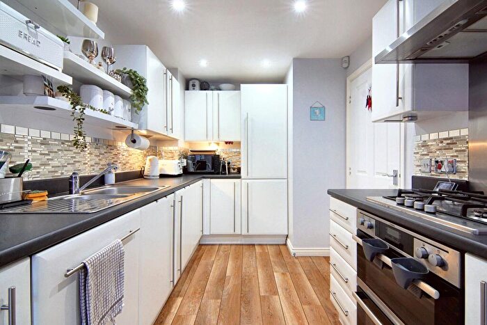 4 Bedroom Detached House For Sale In Lyons Drive, Coventry, CV5