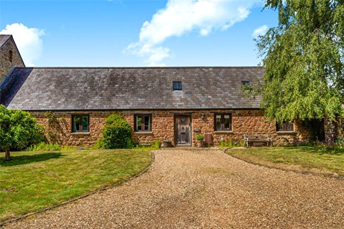4 Bedroom Barn Conversion For Sale In Pound Court, Earls Lane, Deddington, Banbury, Oxfordshire, OX15