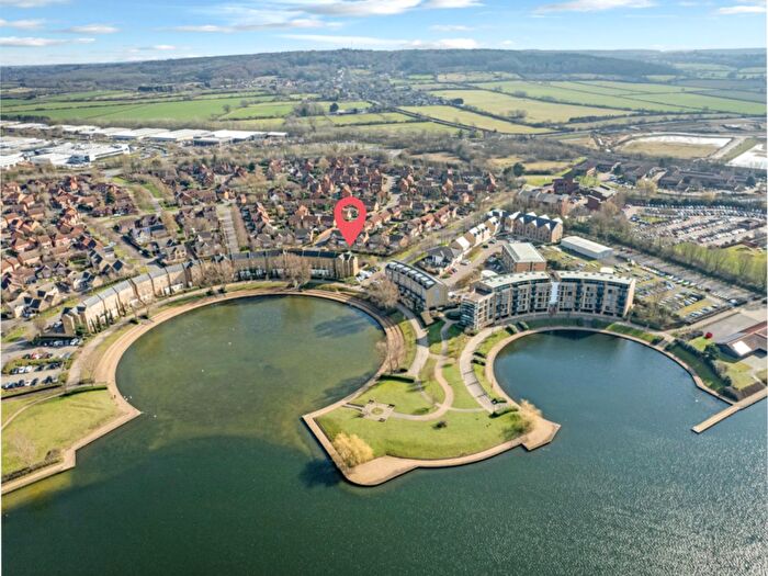 3 Bedroom Apartment For Sale In Monellan Crescent, Caldecotte, Milton Keynes, MK7