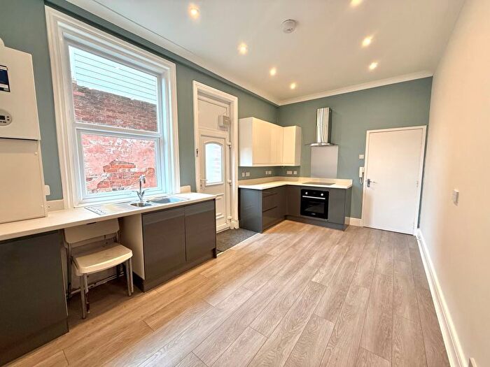 2 Bedroom Maisonette To Rent In Whitley Road, Whitley Bay, NE26