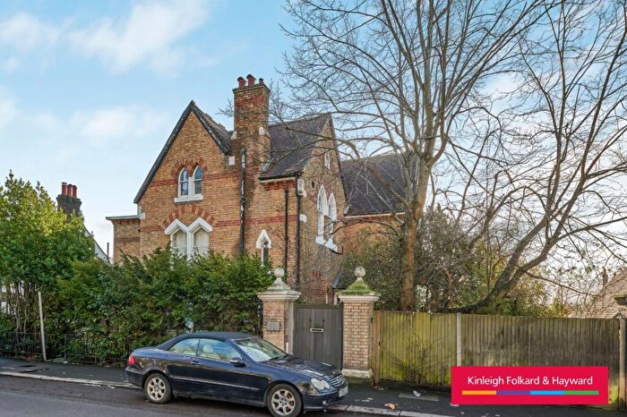 4 Bedroom Flat To Rent In Honor Oak Park, Forest Hill, London, SE23