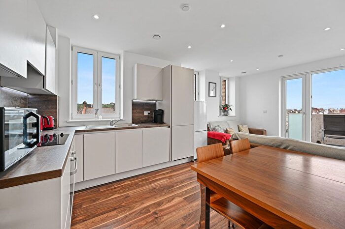2 Bedroom Flat To Rent In Damsel Walk, London, NW9