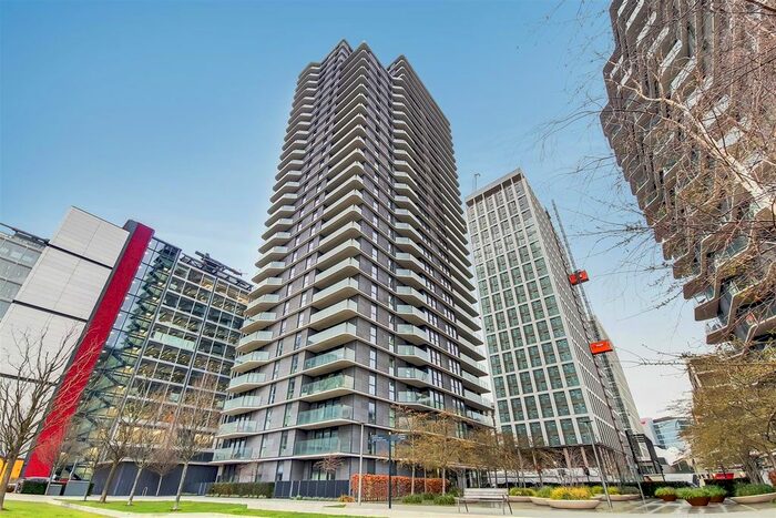 1 Bedroom Flat To Rent In Glasshouse Gardens, London, E20