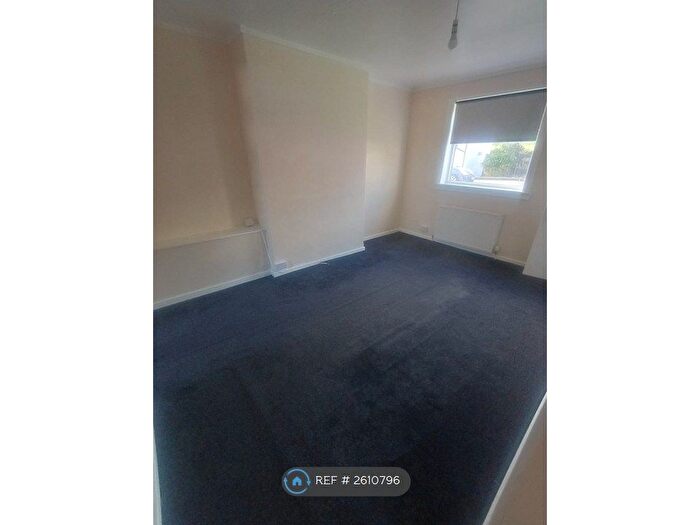 1 Bedroom Flat To Rent In Burns Avenue, Muirkirk, Cumnock, KA18