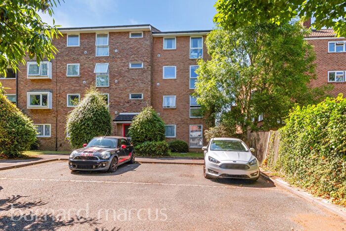 2 Bedroom Flat To Rent In Stanley Road, Carshalton, SM5