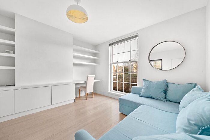 1 Bedroom Property To Rent In Shadwell Gardens, Tower Bridge, E1