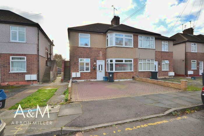 2 Bedroom Flat To Rent In Walden Way, Hainault, IG6
