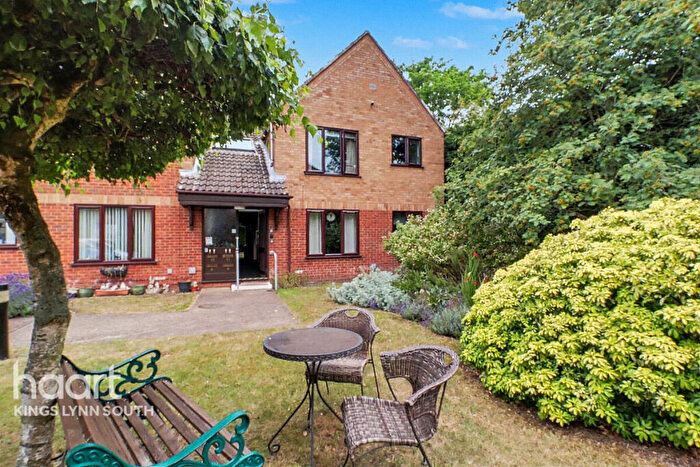 2 Bedroom Flat For Sale In Lavender Court, King's Lynn, PE30