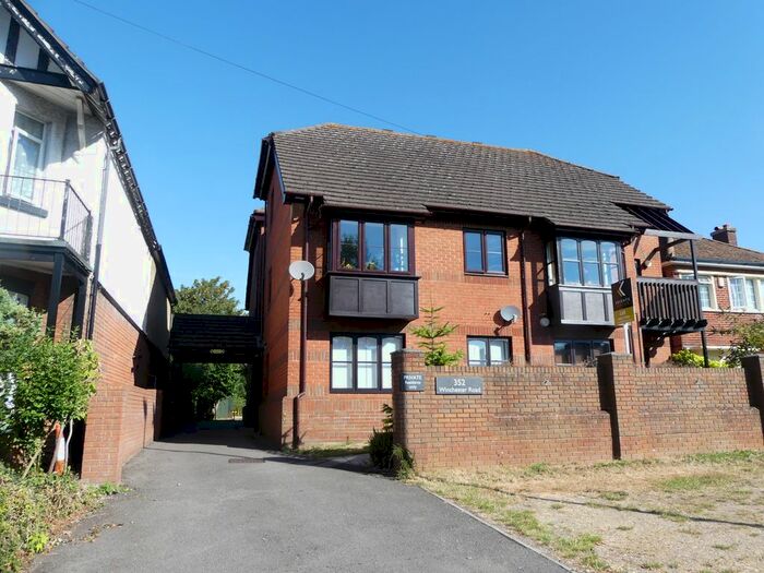 1 Bedroom Flat To Rent In Winchester Road, Shirley, Southampton, SO16