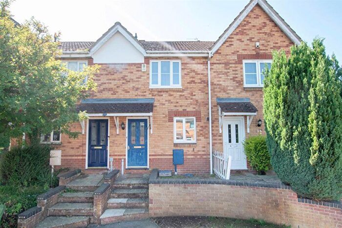 2 Bedroom Terraced House For Sale In Sandringham Close, Wellingborough, NN8