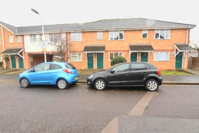 1 Bedroom Apartment To Rent In Alexandra Place, Alexandra Road, Romford, RM1