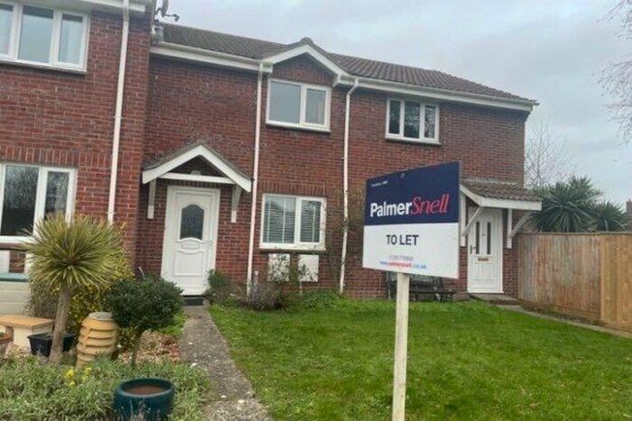 2 Bedroom Property To Rent In Larkspur Close, Weymouth, DT4