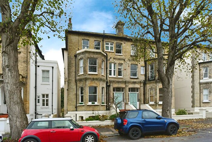 1 Bedroom Flat For Sale In Wilbury Road, Hove, BN3