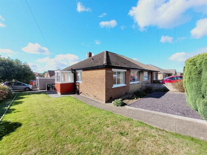 2 Bedroom Semi-Detached Bungalow To Rent In Woodlands Road, Lepton, Huddersfield, HD8