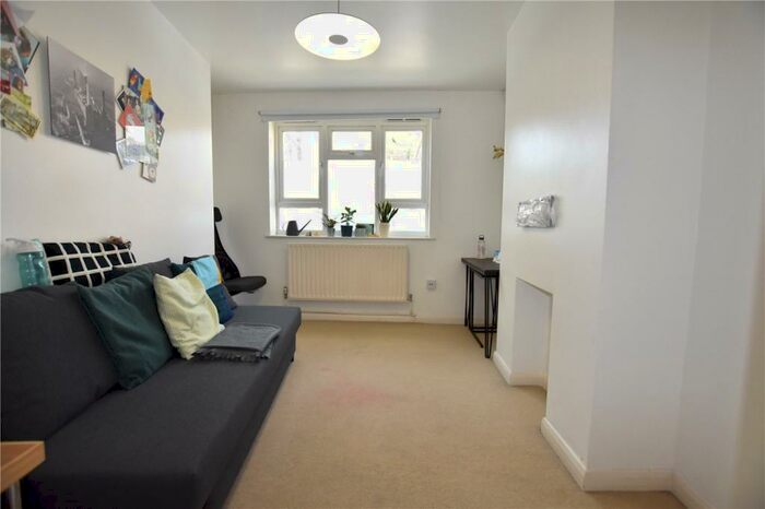 1 Bedroom Apartment To Rent In Henley Close, London, SE16