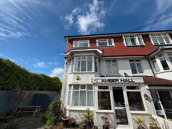 1 Bedroom Flat To Rent In Marine Park, Paignton, TQ3
