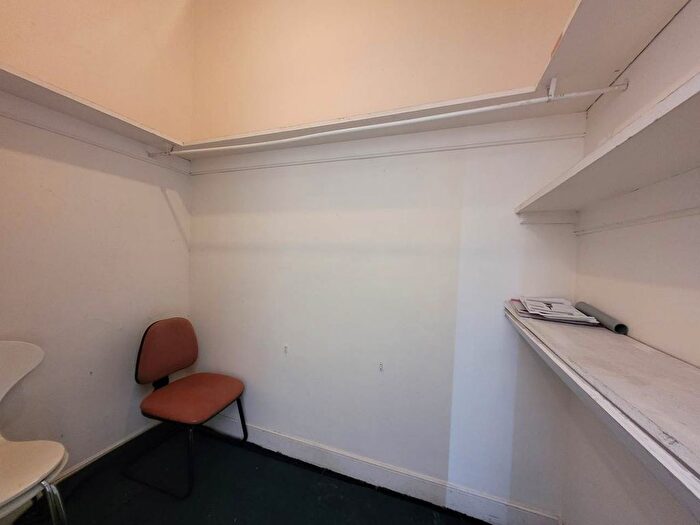 4 Bedroom Flat To Rent In / Victoria Chambers, Victoria Road, DD1