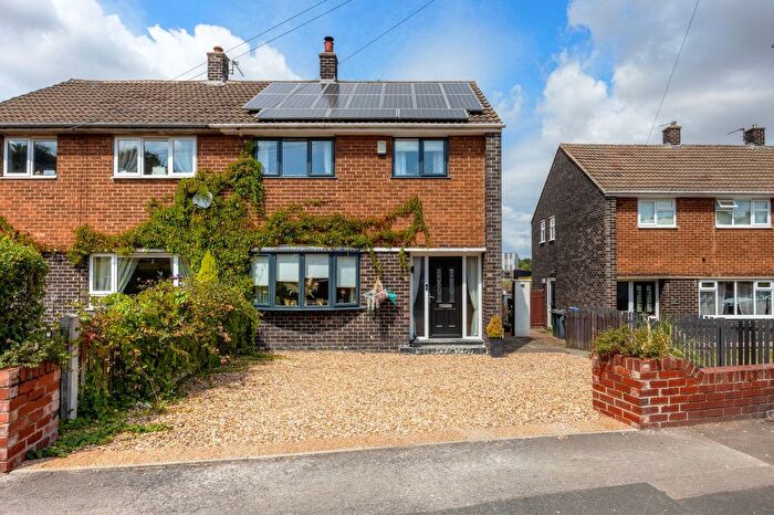 3 Bedroom Semi-Detached House For Sale In Raley Street, Barnsley, S70
